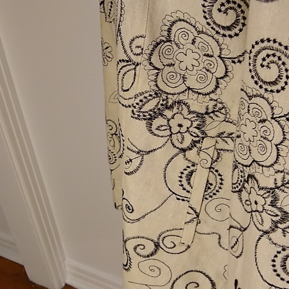 ,Susan Graver Linen embroidery jacket - Picture 3 of 6